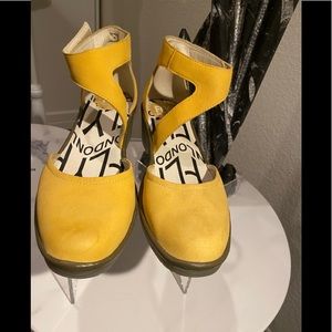 FLY LONDON BUMBLEBEE WEDGE YELLOW SANDAL